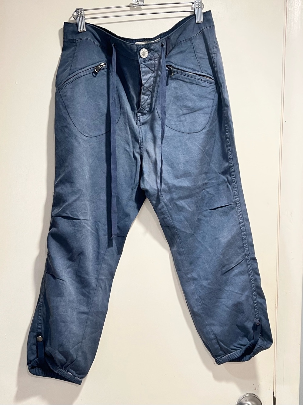 Free People Women’s Blue Drawstring Cropped Cargo Pants. Size 6.